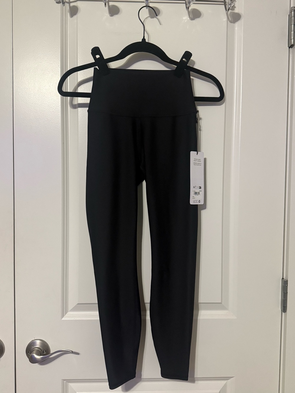 NEW! NWT! ALO Yoga High-Waist Air Lift 7/8 Black Leggings, XS,